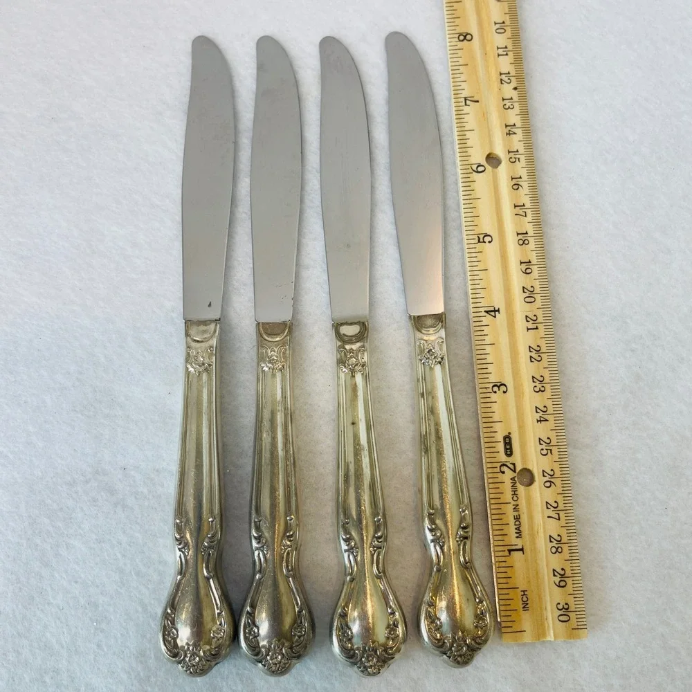 Vintage Silverplate Floral Scroll Dinner Knives Set of 4 Stainless Blades 9.25